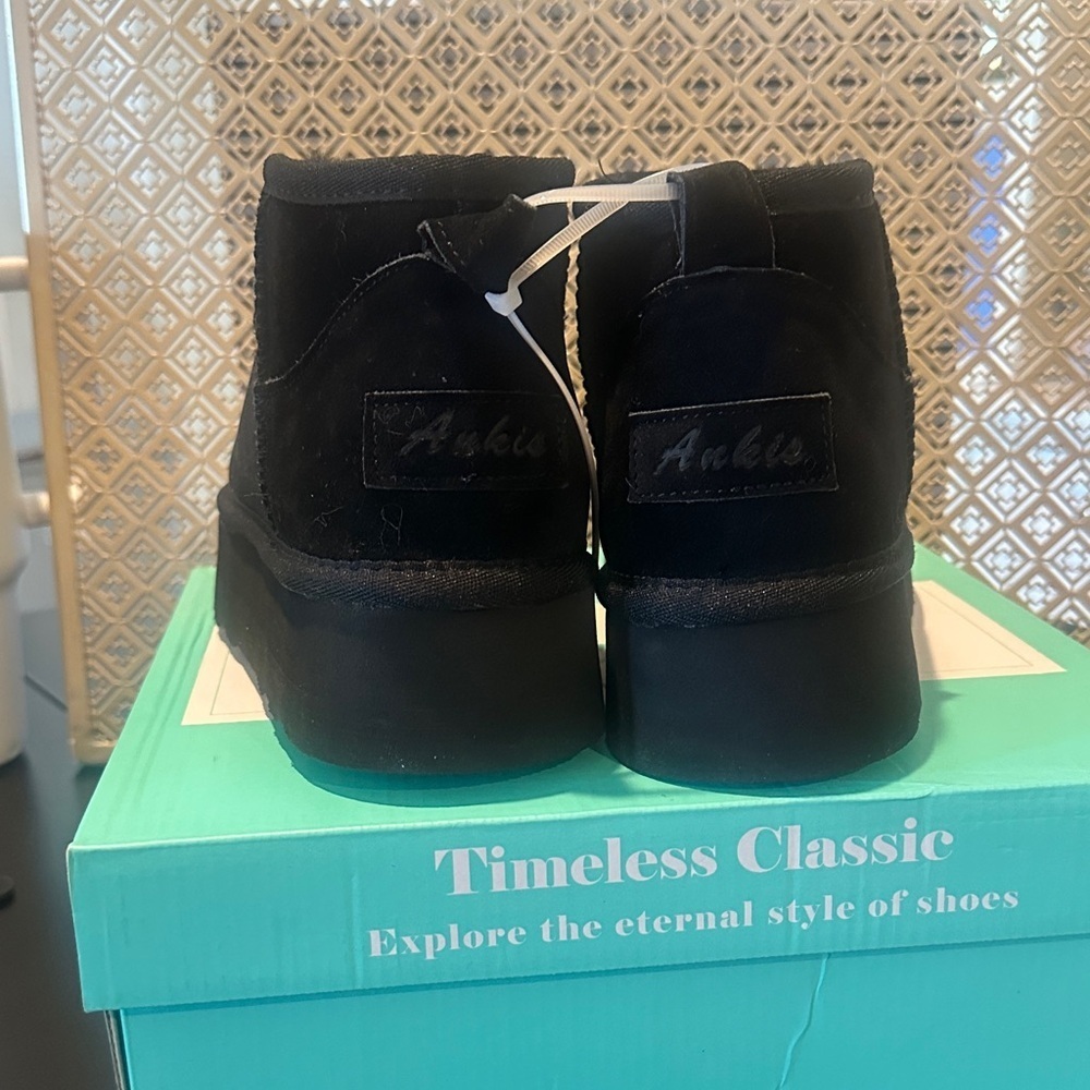Black Women's Slippers